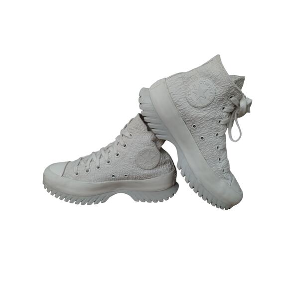 Converse Women's Chuck Taylor All Star High Lugged 2.0 All Terrain Boots size 8 - Picture 3 of 12